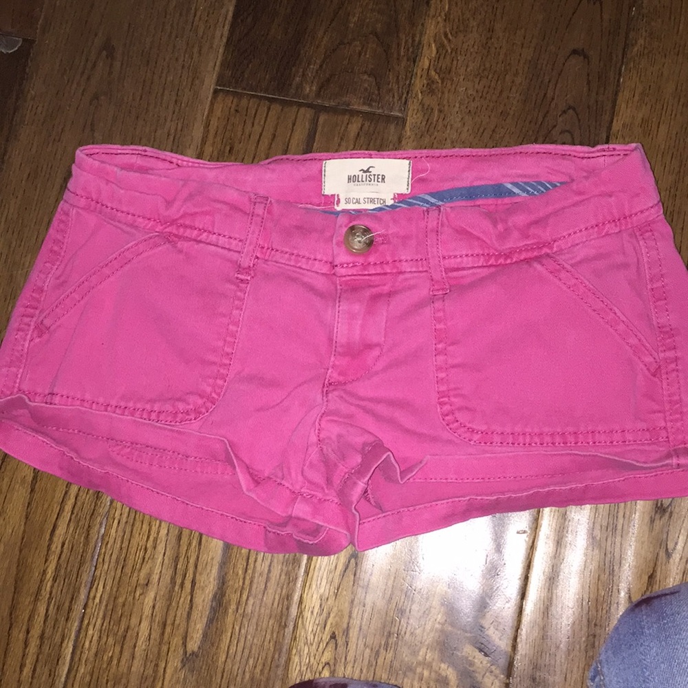 Hollister cargo